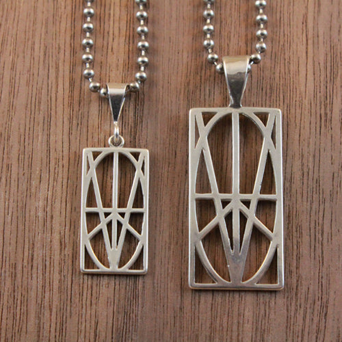 MEN'S SMALL STERLING SILVER PENDANT