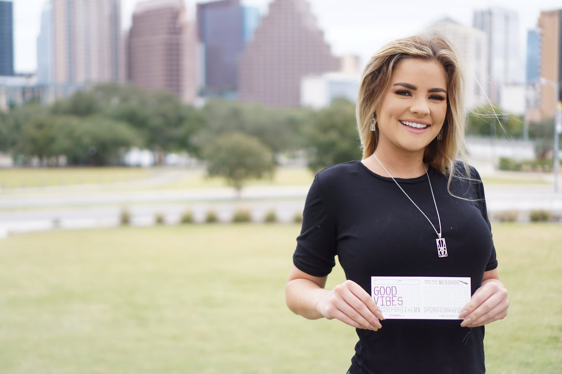 WOMEN'S LARGE STERLING SILVER PENDANT