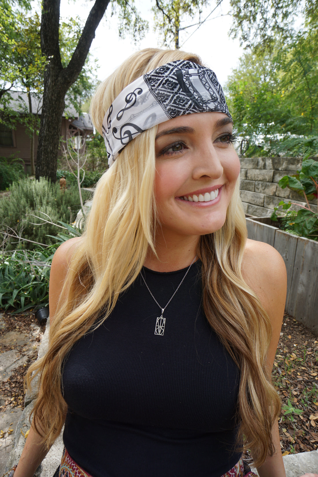 WOMEN'S SMALL STAINLESS STEEL PENDANT